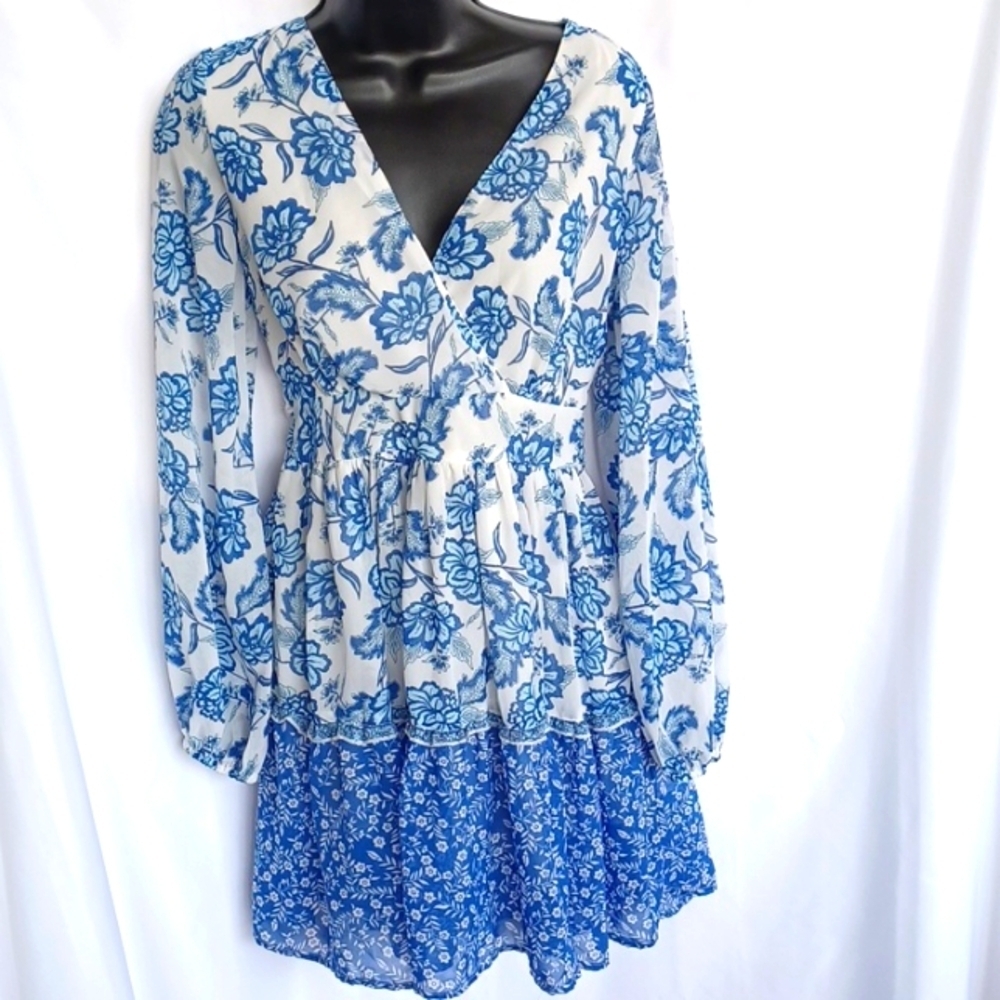 JAPNA Floral Mini Dress size M, 17" PTP, 33" L